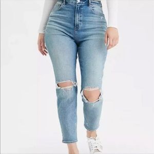American Eagle Curvy Mom Jeans